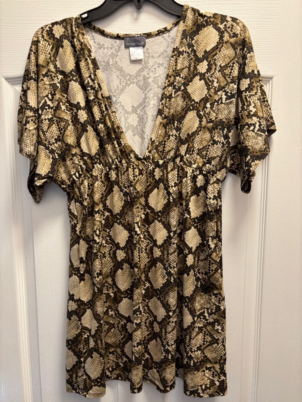 Jordan Taylor Snake Print V-Neck Tunic in Brown and Beige